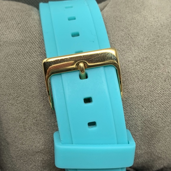 GUESS Women\'s U0426L3 Gold-Tone  Turquoise Watch main image 5